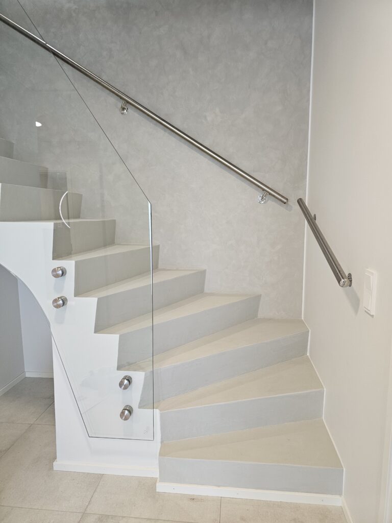 betoniportaiden hartsipinnoitus