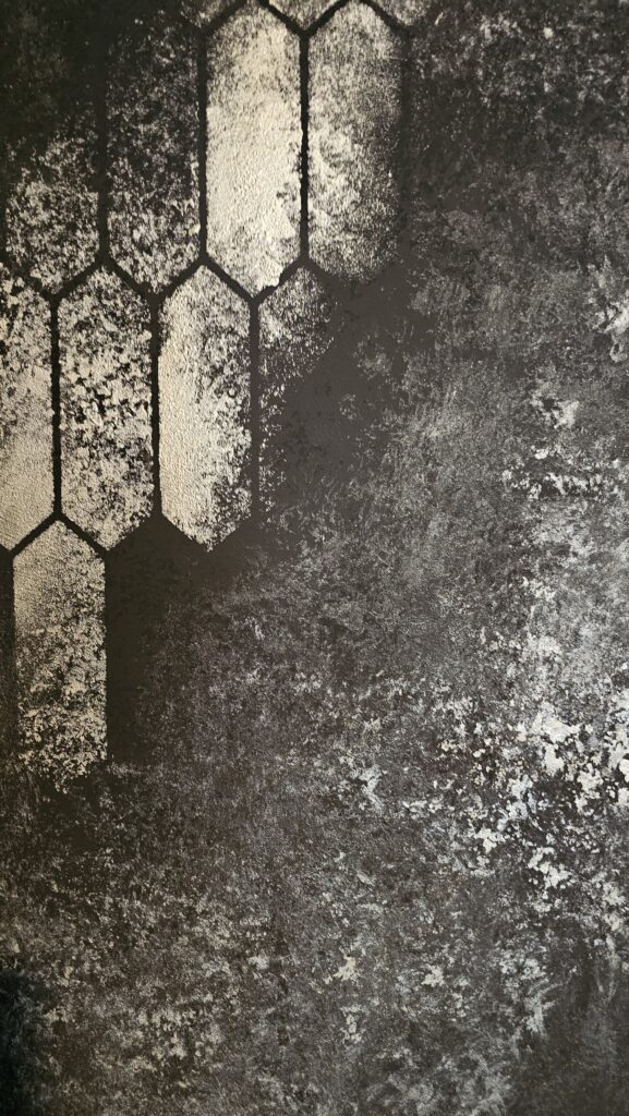 musta-kultainen hartsipinnoitus